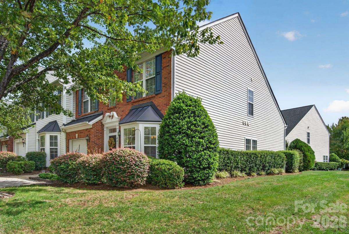 621 Colbert Way Fort Mill, SC 29715 - Photo 3 of 39 Gallery Image 3