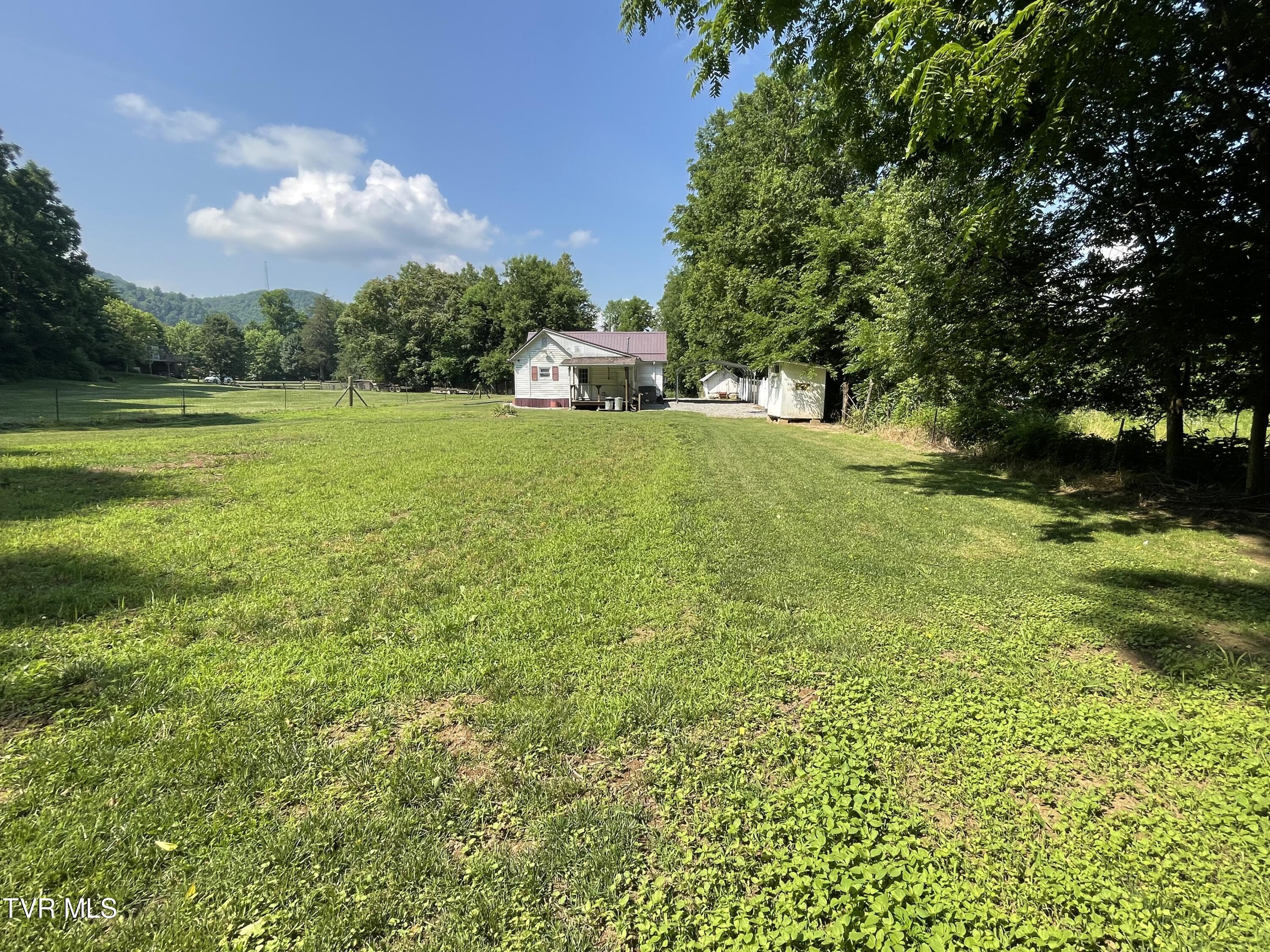 550 Adkins Road Erwin, TN 37650 - Photo 21 of 21 IMG_3900
