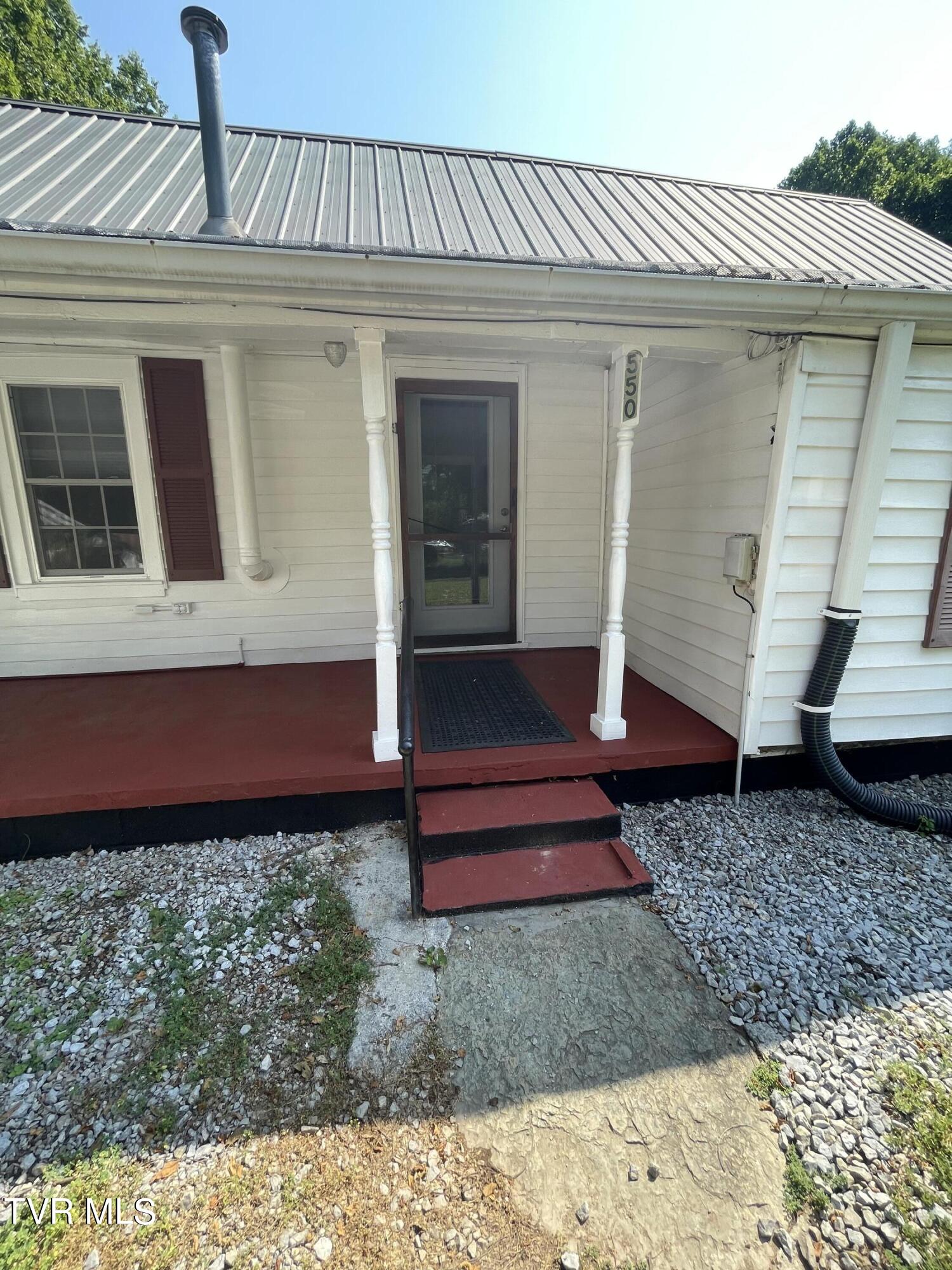 550 Adkins Road Erwin, TN 37650 - Photo 5 of 21 IMG_3901