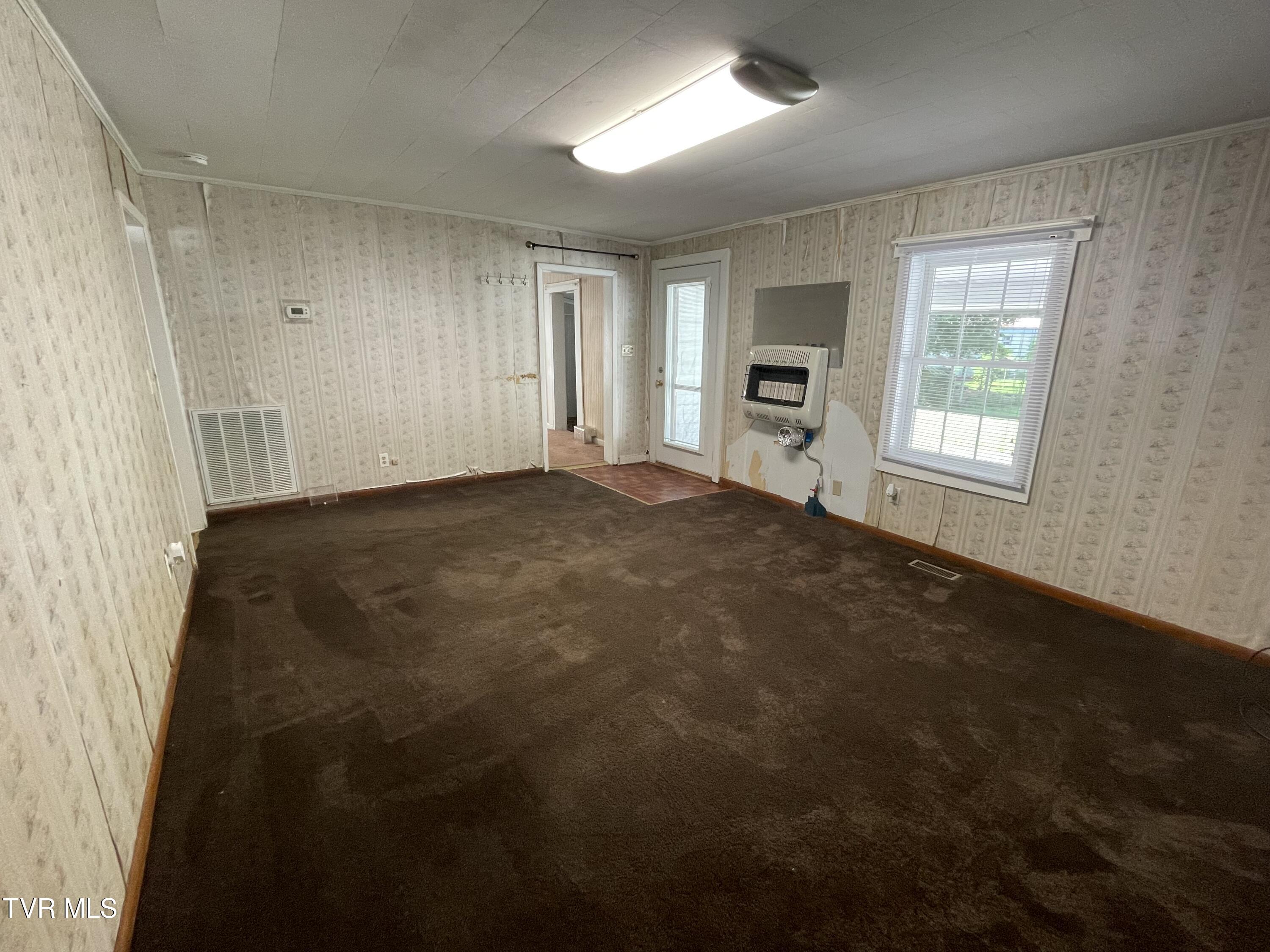 550 Adkins Road Erwin, TN 37650 - Photo 7 of 21 IMG_3906