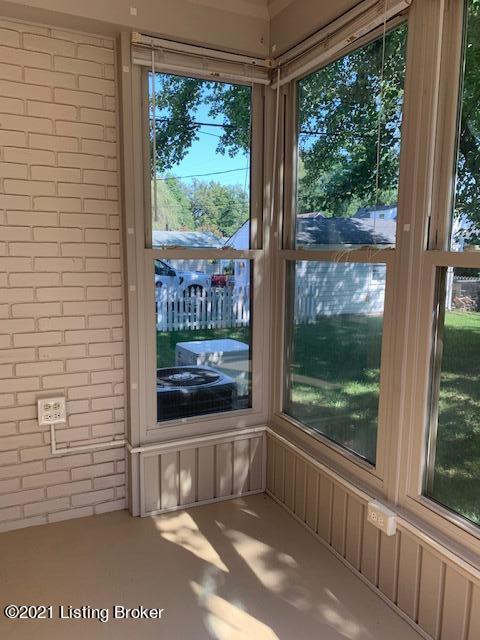209 Bramton Road Louisville, KY 40207 - Photo 17 of 39 sunporch 3