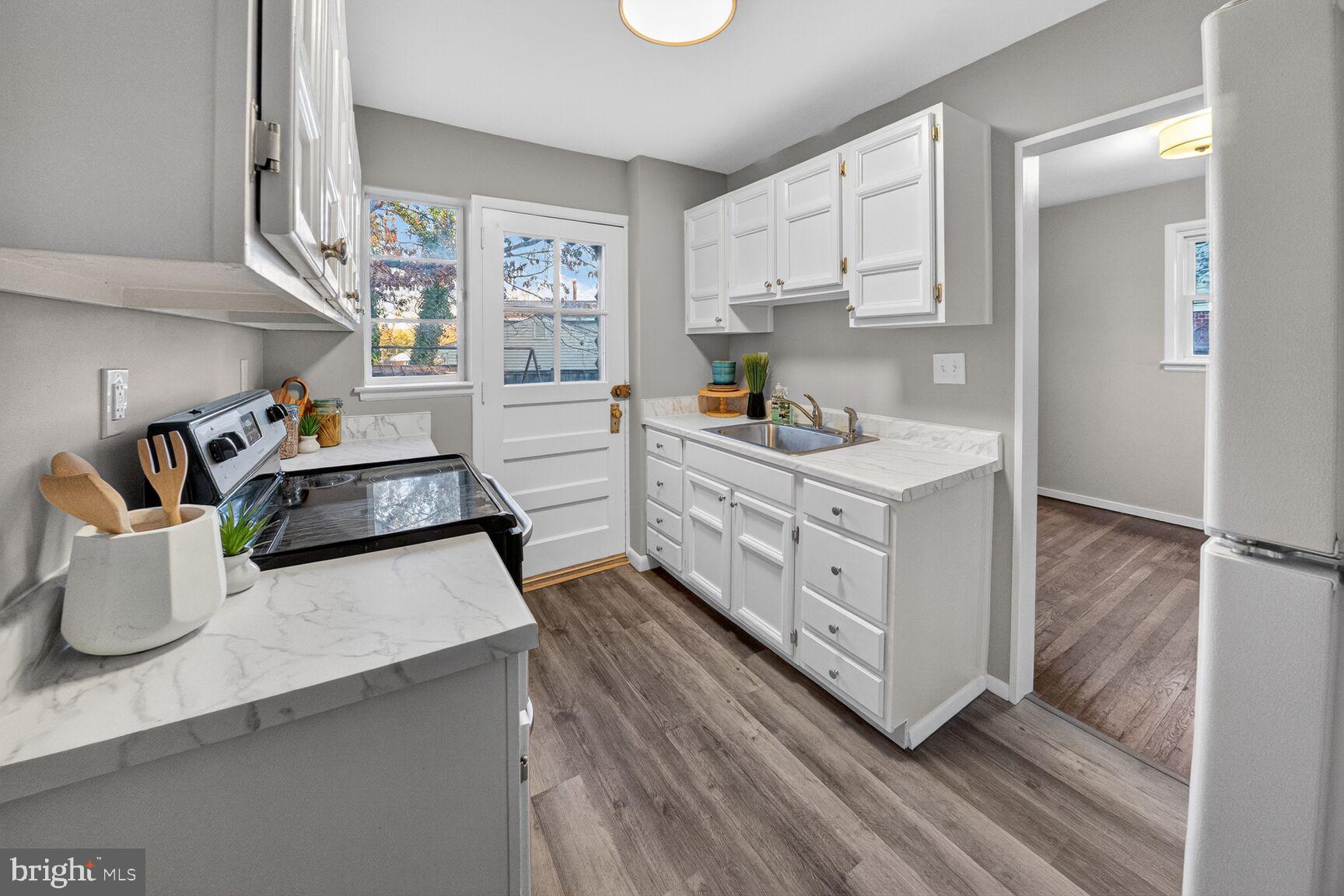 3033 Medway Street Silver Spring, MD 20902 - Photo 10 of 52 Newly updated kitchen