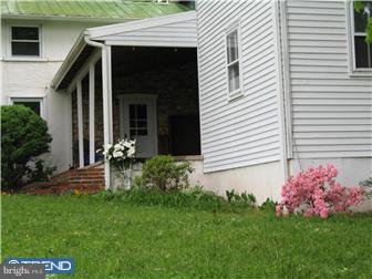 100 Lloyd Road West Grove, PA 19390 - Photo 2 of 12 Exterior Back