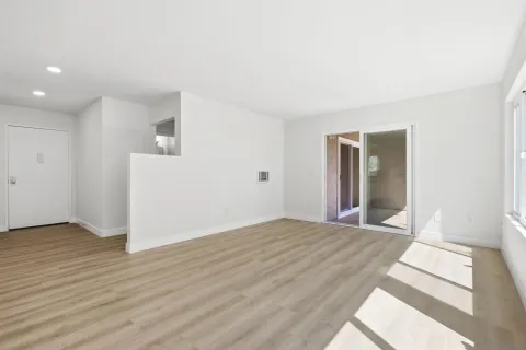 $725,000 | 930 Via Mil Cumbres, Unit 151, Solana Beach, CA 92075