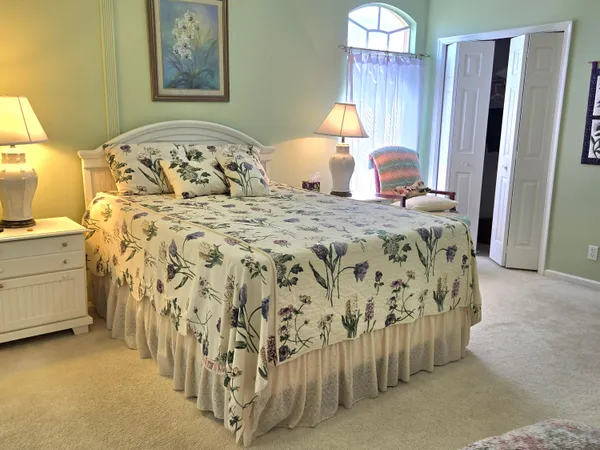 $325,500 | 4311 Southwest 9th Way, Okeechobee, FL 34974