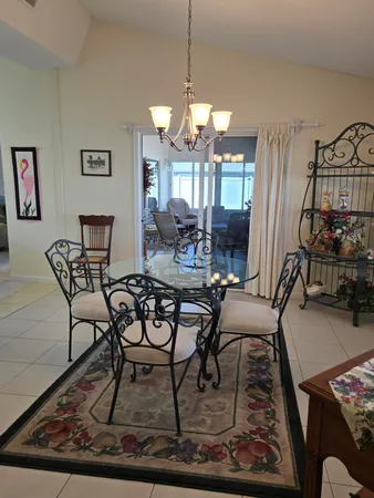 $325,500 | 4311 Southwest 9th Way, Okeechobee, FL 34974
