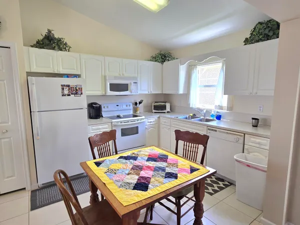 $325,500 | 4311 Southwest 9th Way, Okeechobee, FL 34974