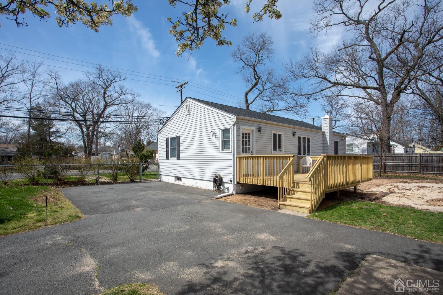 922 Englishtown Road Old Bridge, NJ 08857 - Photo 6 of 33 Gallery Image 6