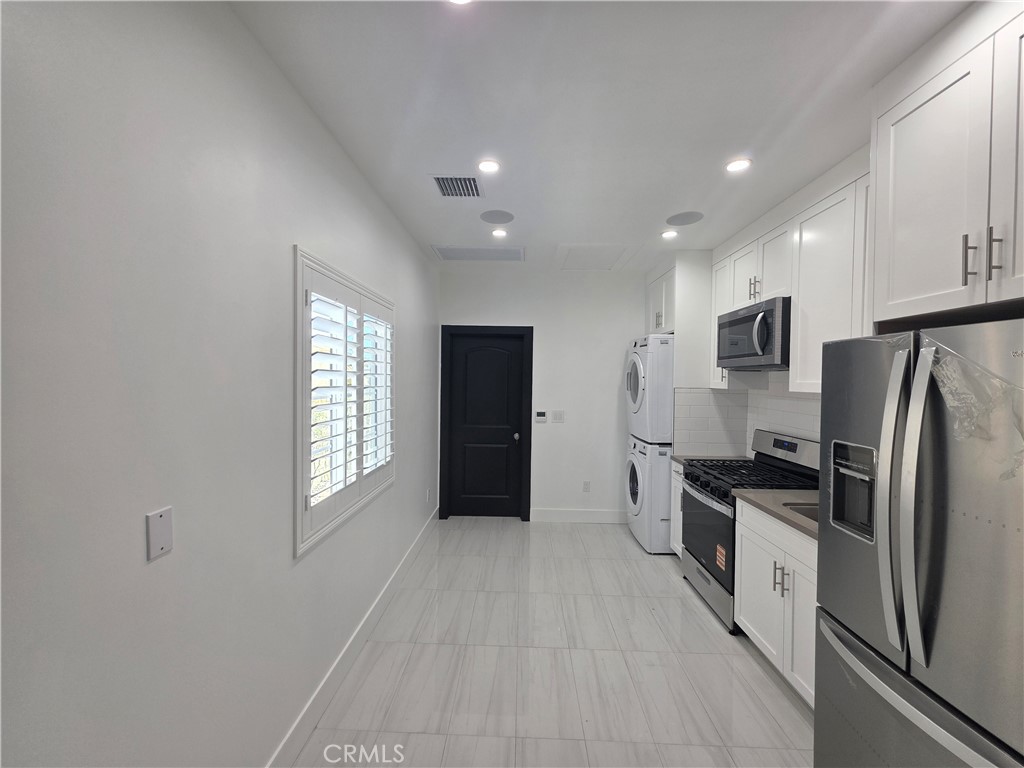 9523 Stanwin Arleta, CA 91331 - Photo 1 of 11