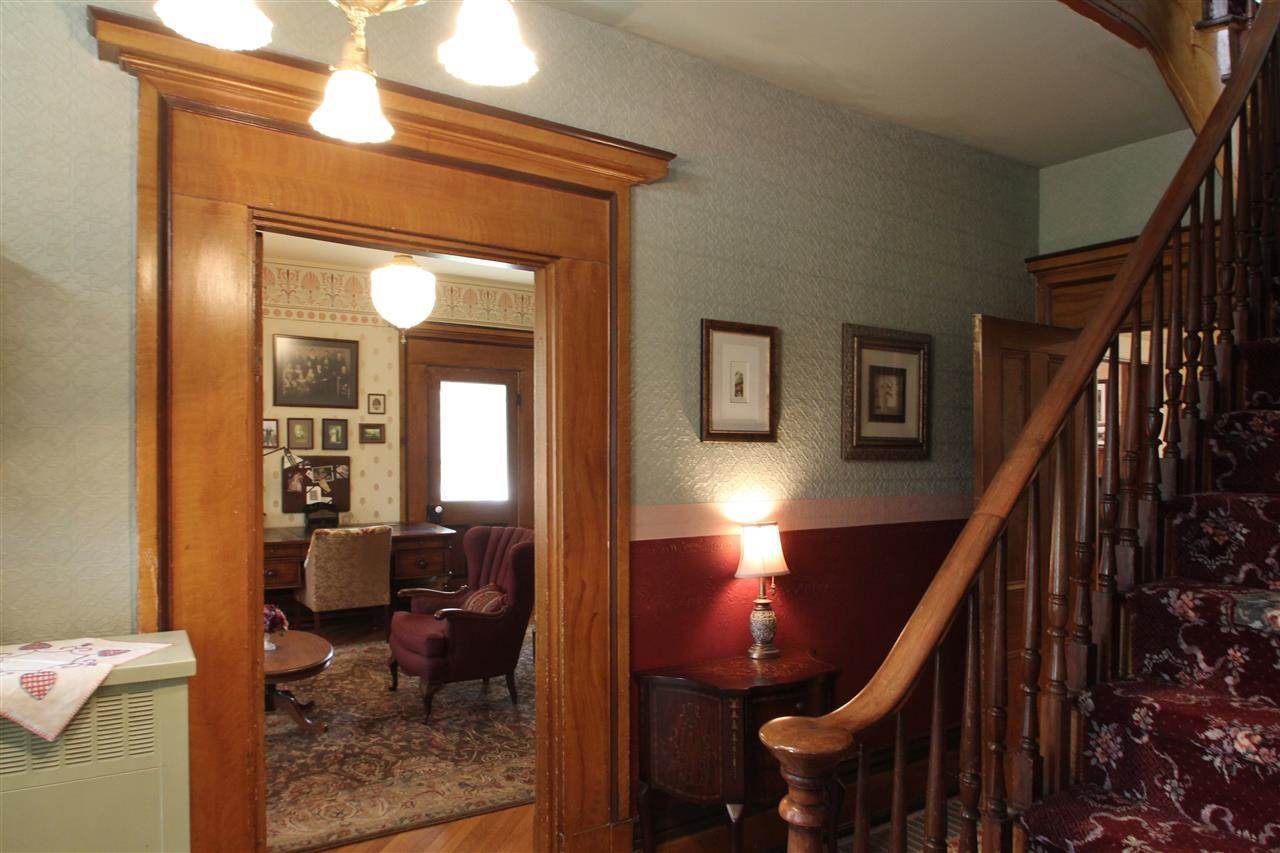 2155 Prairie Du Chien Road Northeast Iowa City, IA 52240 - Photo 10 of 25 Gallery Image 10