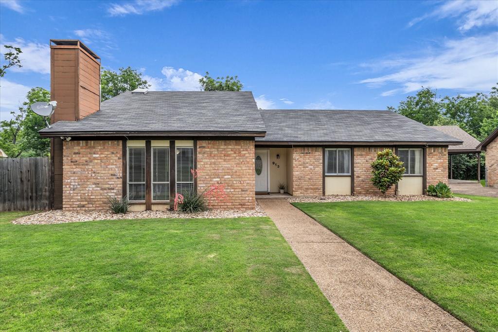 913 Montclair Drive Waco, TX 76710 - Photo 3 of 36