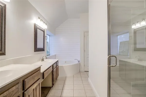 $3,375 | 704 Red Oak Summit, Crowley, TX 76036