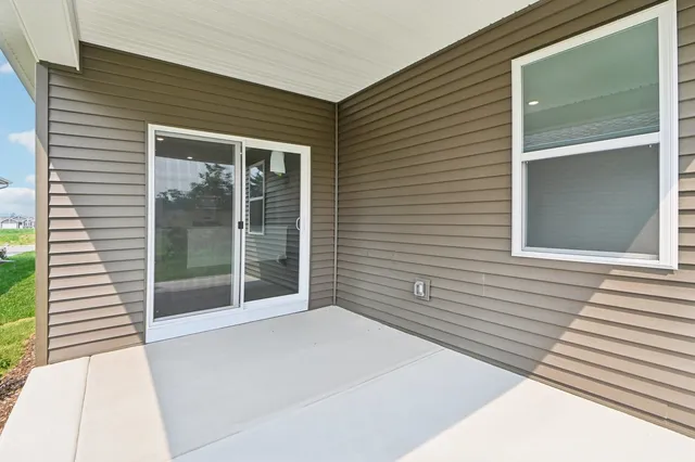 $494,990 | 2601 Harnish Drive, Algonquin, IL 60102