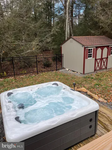 $450,000 | 1342 North Old Stage Road, Albrightsville, PA 18210