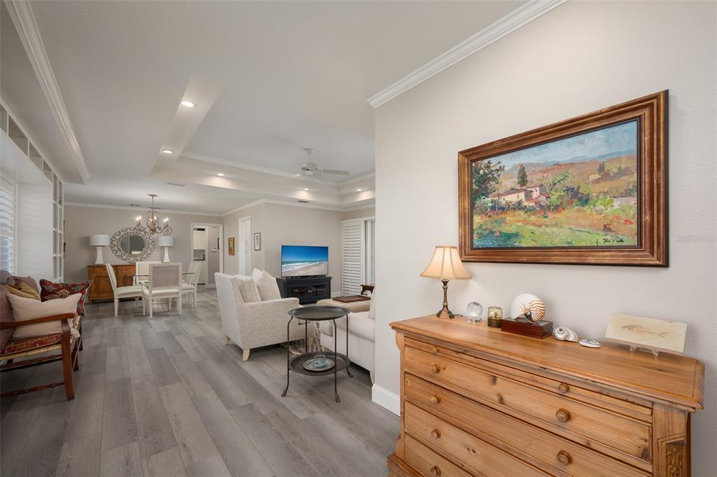 548 Gunwale Lane Longboat Key, FL 34228 - Photo 10 of 57