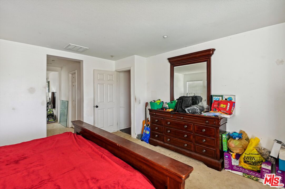 3012 Dunkirk Drive Oxnard, CA 93035 - Photo 20 of 29 a bed room with a bed and a dresser