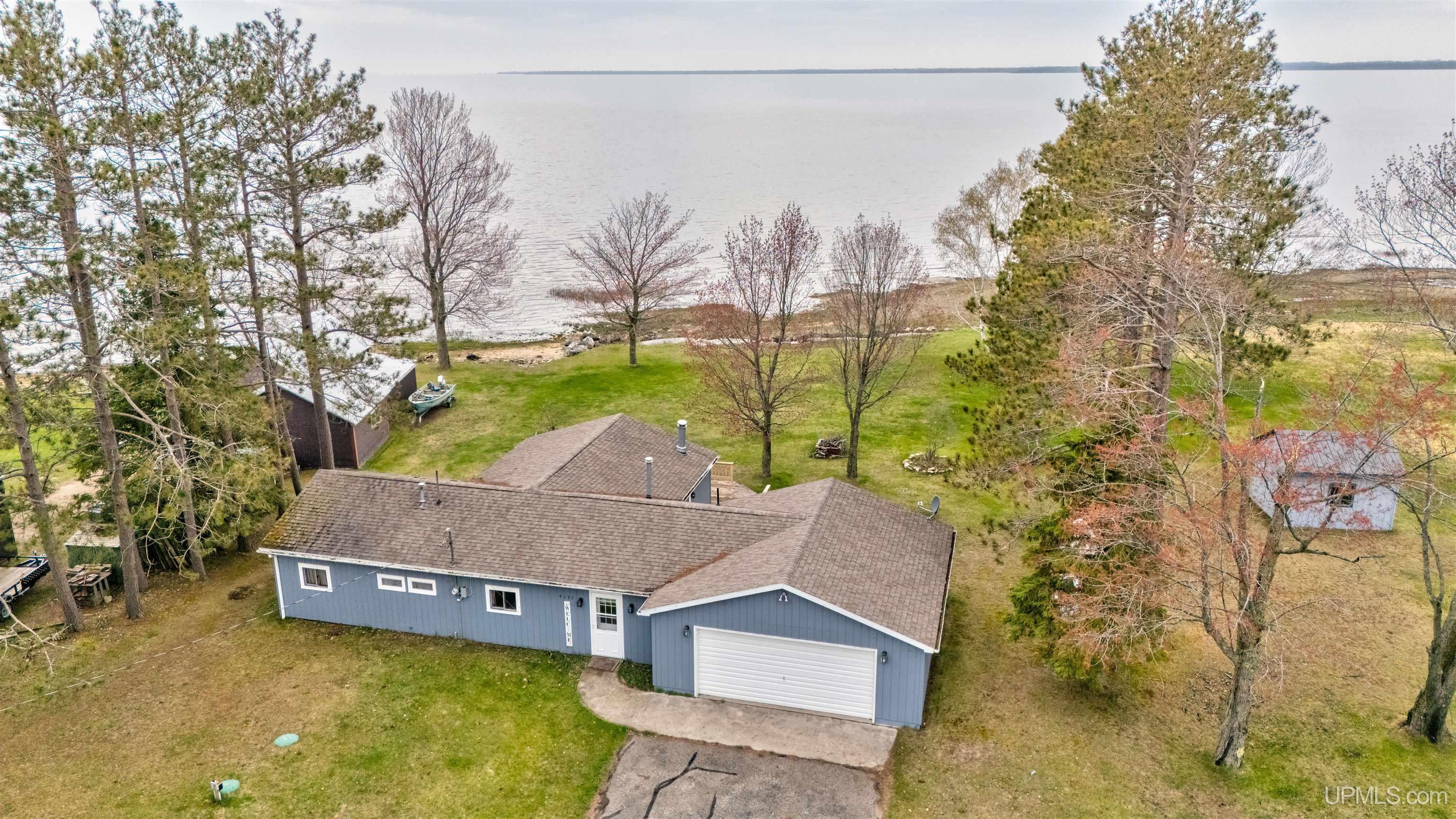 9135 25 Rd Garden Garden, MI 49835 - Photo 1 of 52