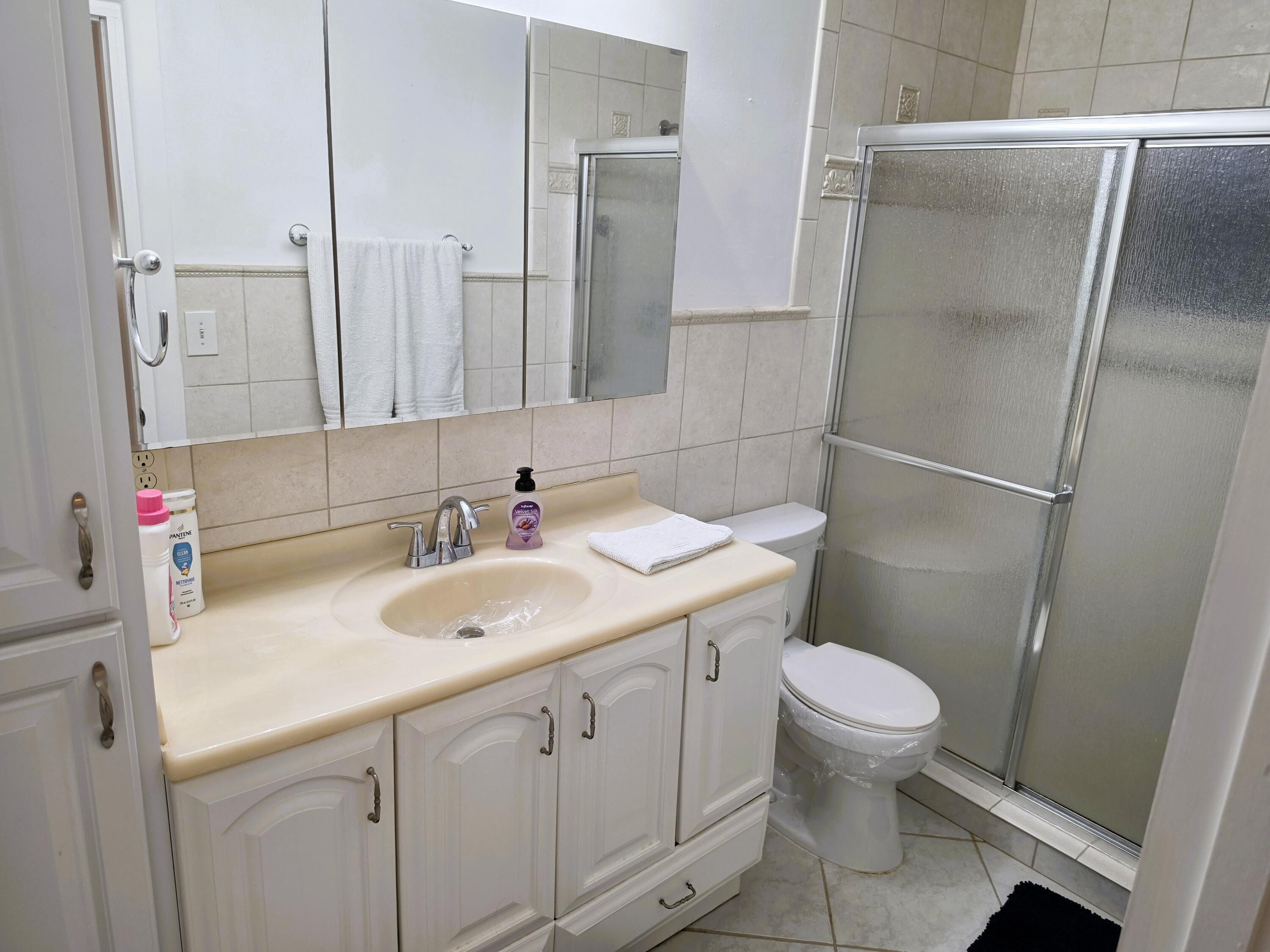 5404 Belleville Road West Palm Beach, FL 33417 - Photo 12 of 42 20260611_081938