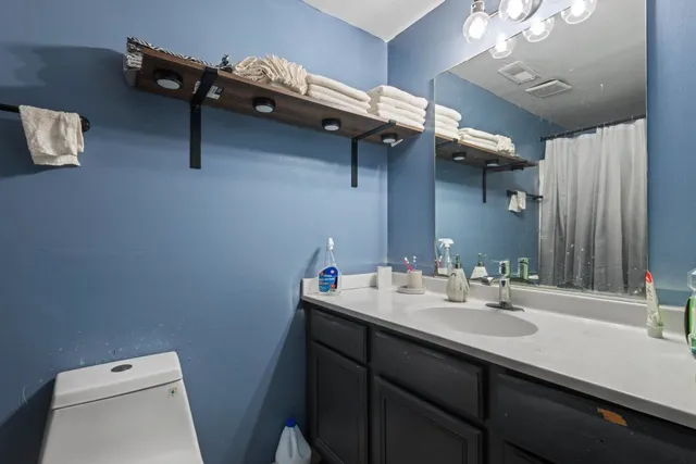 $549,000 | 949 West 51st Street, Chicago, IL 60609