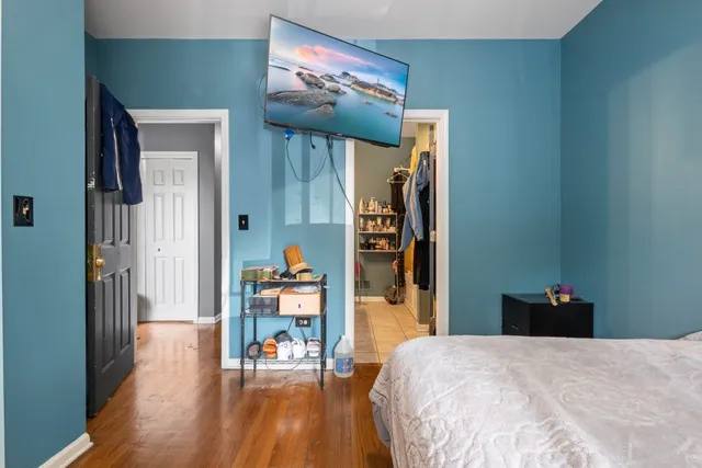 $549,000 | 949 West 51st Street, Chicago, IL 60609