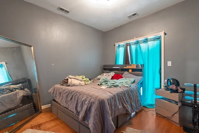 $549,000 | 949 West 51st Street, Chicago, IL 60609