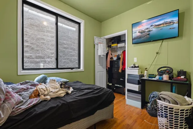 $549,000 | 949 West 51st Street, Chicago, IL 60609