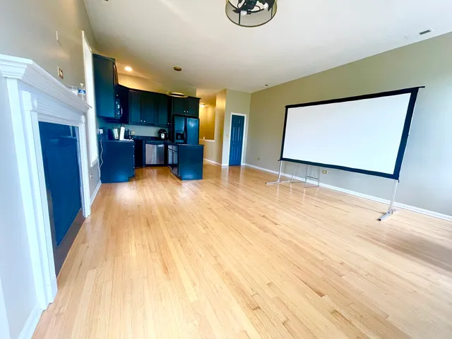 $549,000 | 949 West 51st Street, Chicago, IL 60609