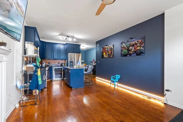 $549,000 | 949 West 51st Street, Chicago, IL 60609