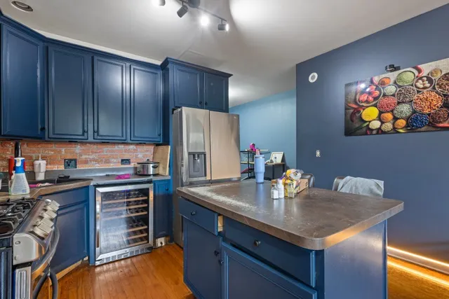 $549,000 | 949 West 51st Street, Chicago, IL 60609