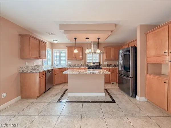$2,200 | 7561 Mermaid Song Court, Las Vegas, NV 89139