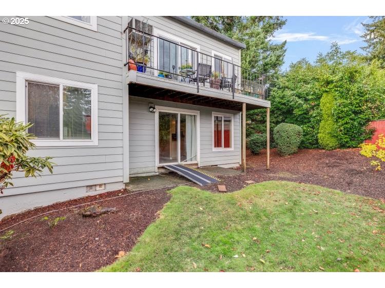 159 Southwest Florence Avenue Gresham, OR 97080 - Photo 21 of 24 a view of a house with backyard and sitting area