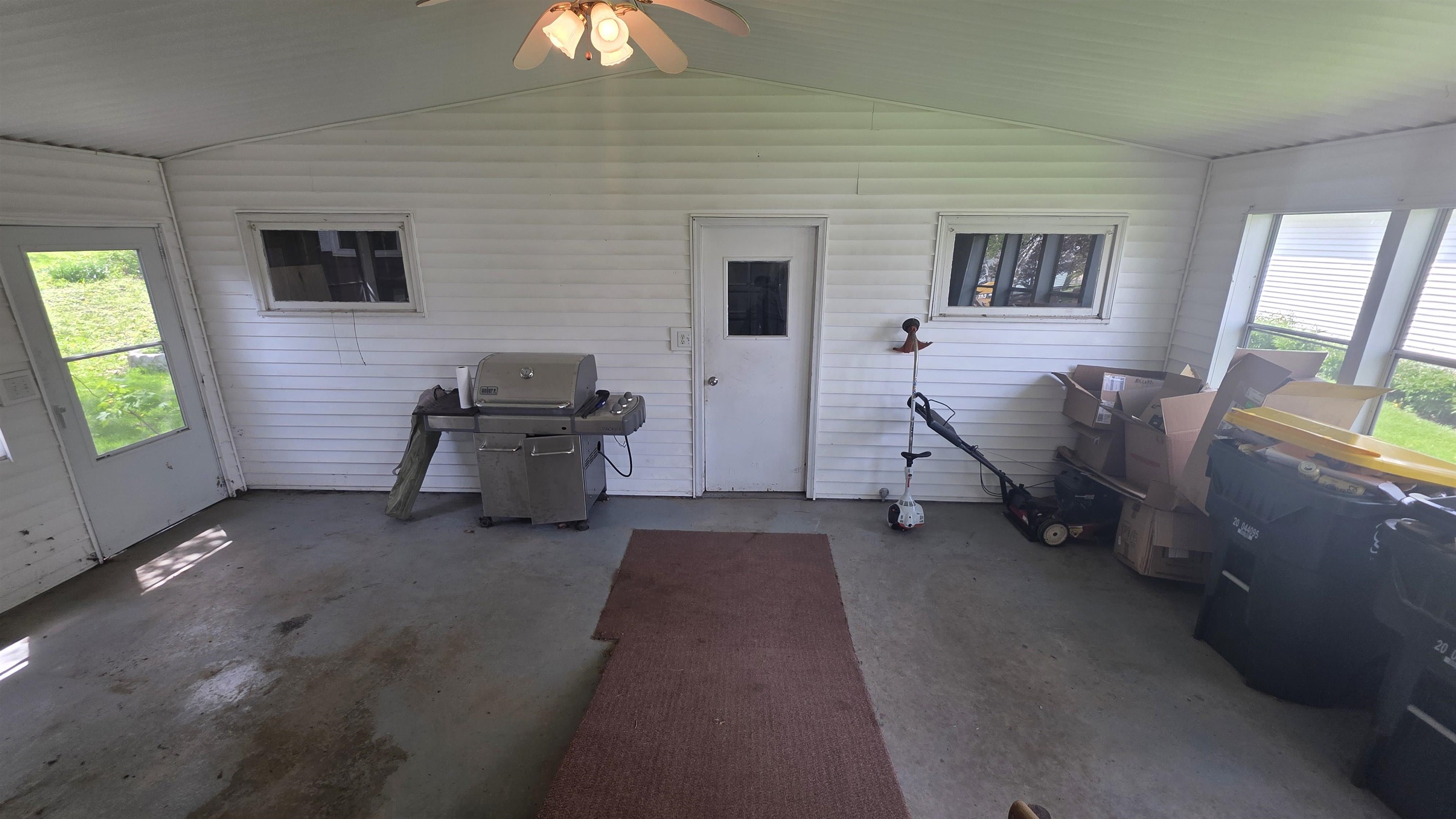 133 South Jackson Street Lancaster, WI 53813 - Photo 23 of 33