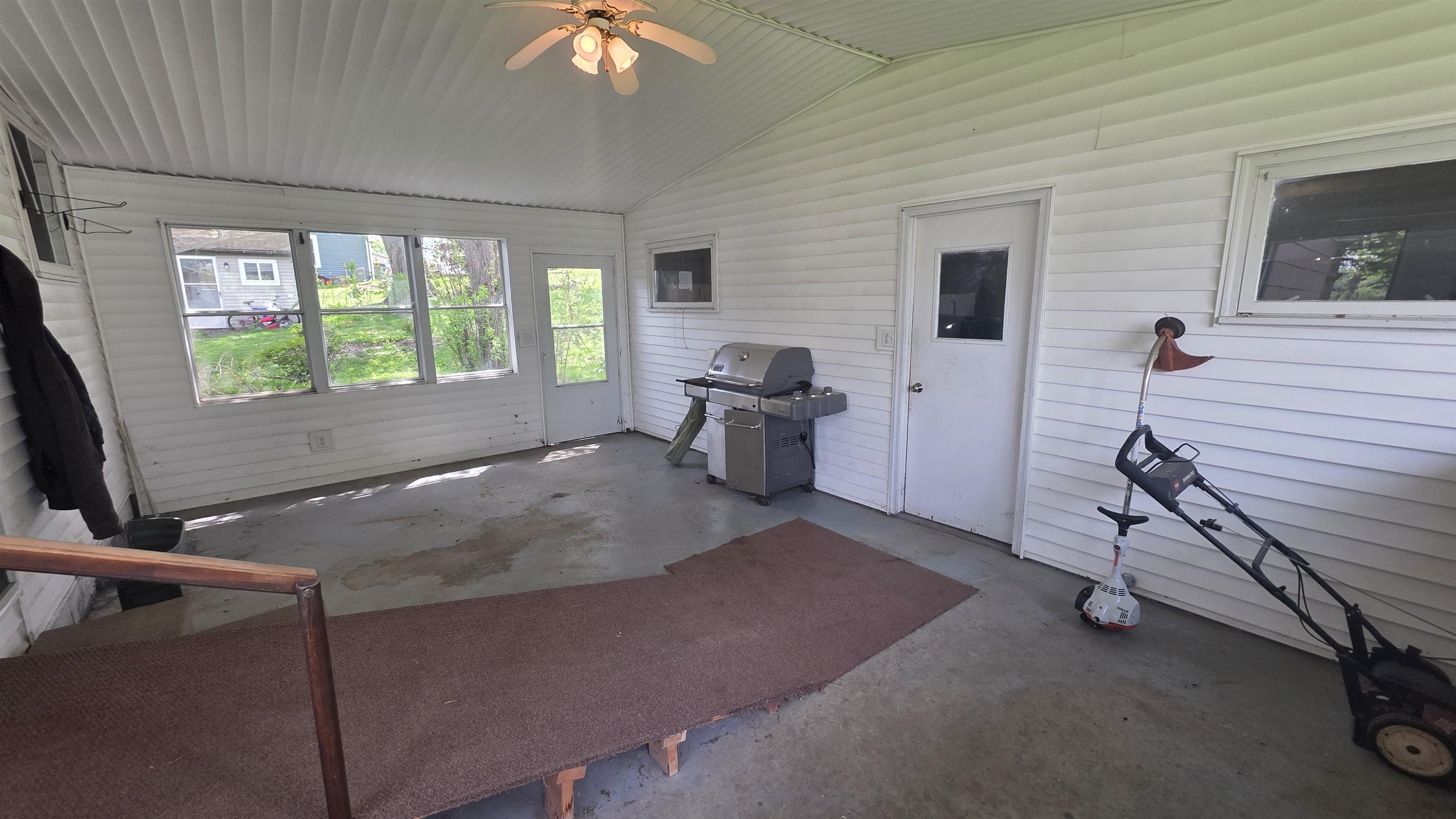 133 South Jackson Street Lancaster, WI 53813 - Photo 24 of 33