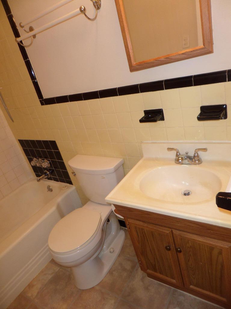 127 Salem Road Oak Ridge, TN 37830 - Photo 18 of 24 Full Bathroom