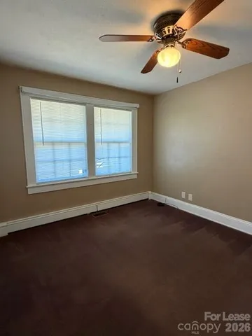 $1,495 | 1015 20th Street Northeast, Hickory, NC 28601