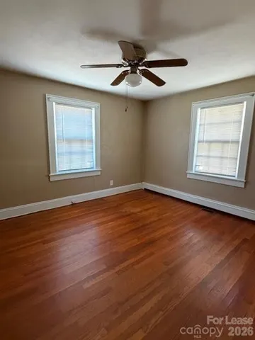 $1,495 | 1015 20th Street Northeast, Hickory, NC 28601