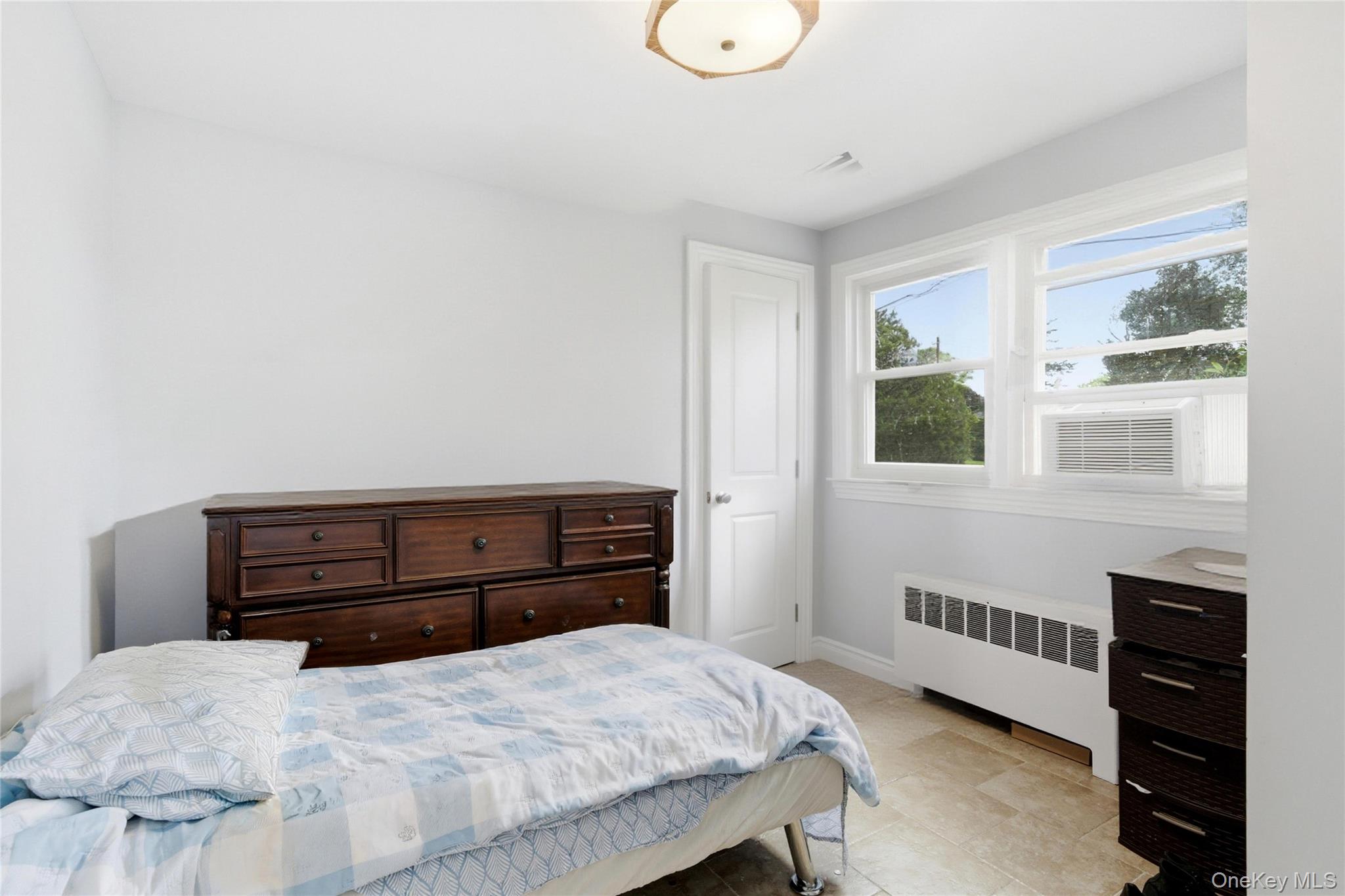 161 Sunset Road Massapequa, NY 11758 - Photo 23 of 36