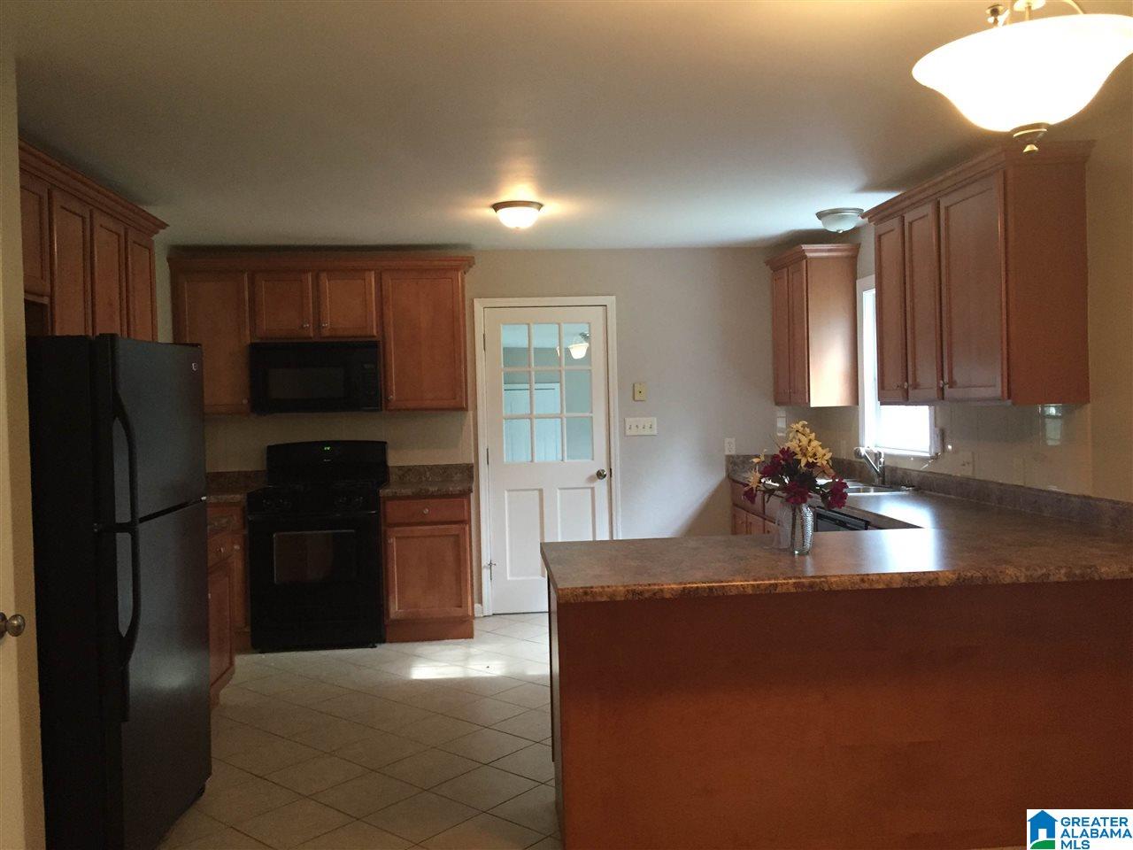 159 Chimney Rock Road Southwest Leeds, AL 35094 - Photo 5 of 17