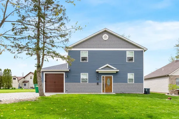 $594,000 | 9821 North Marine Key Drive, Syracuse, IN 46567