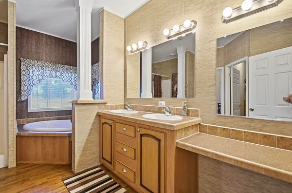 $550,000 | 641 Southeast Sequoyah Trail, Lee, FL 32059