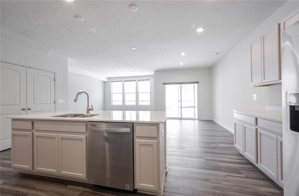 13460 Dewpoint Lane Fishers, IN 46037 - Photo 12 of 54