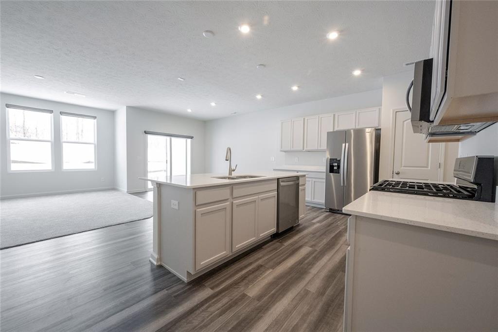 13460 Dewpoint Lane Fishers, IN 46037 - Photo 5 of 54