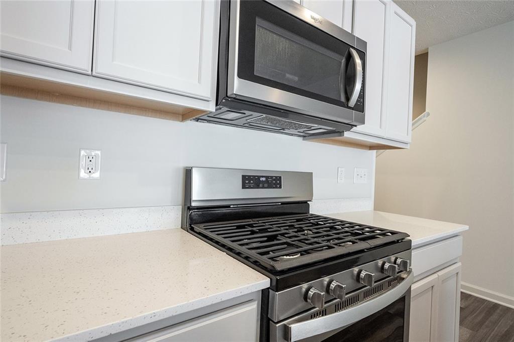 13460 Dewpoint Lane Fishers, IN 46037 - Photo 10 of 54