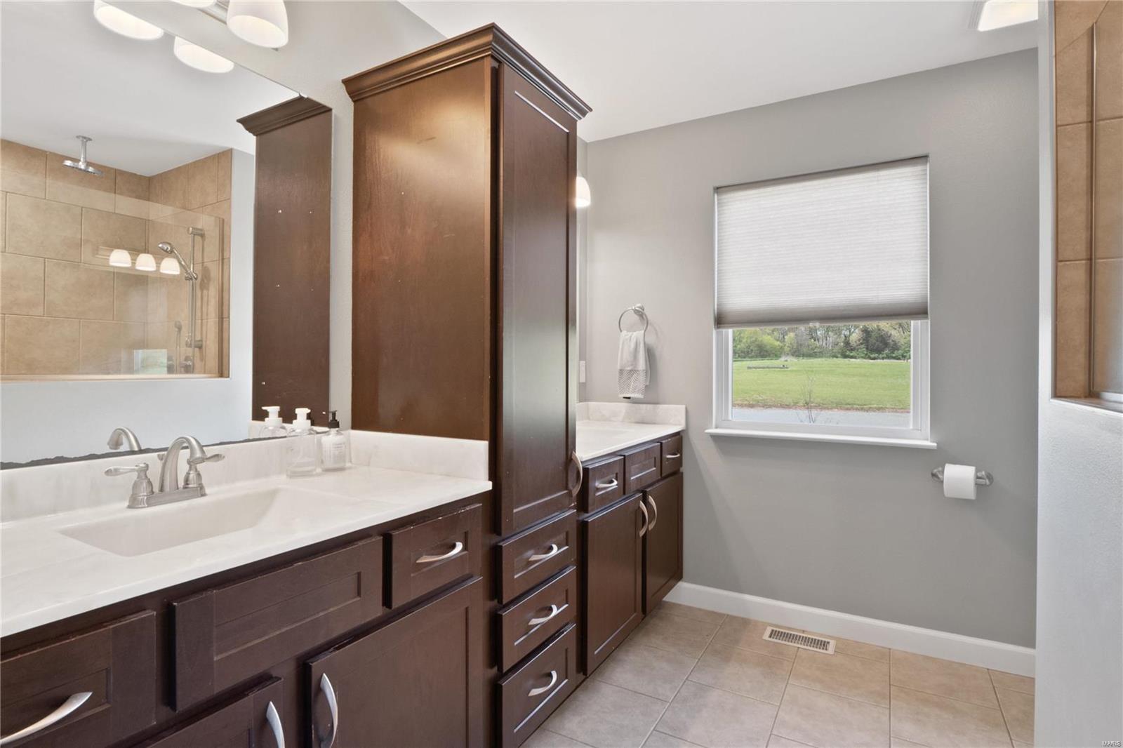 7085 Clayton Road Waterloo, IL 62298 - Photo 17 of 50