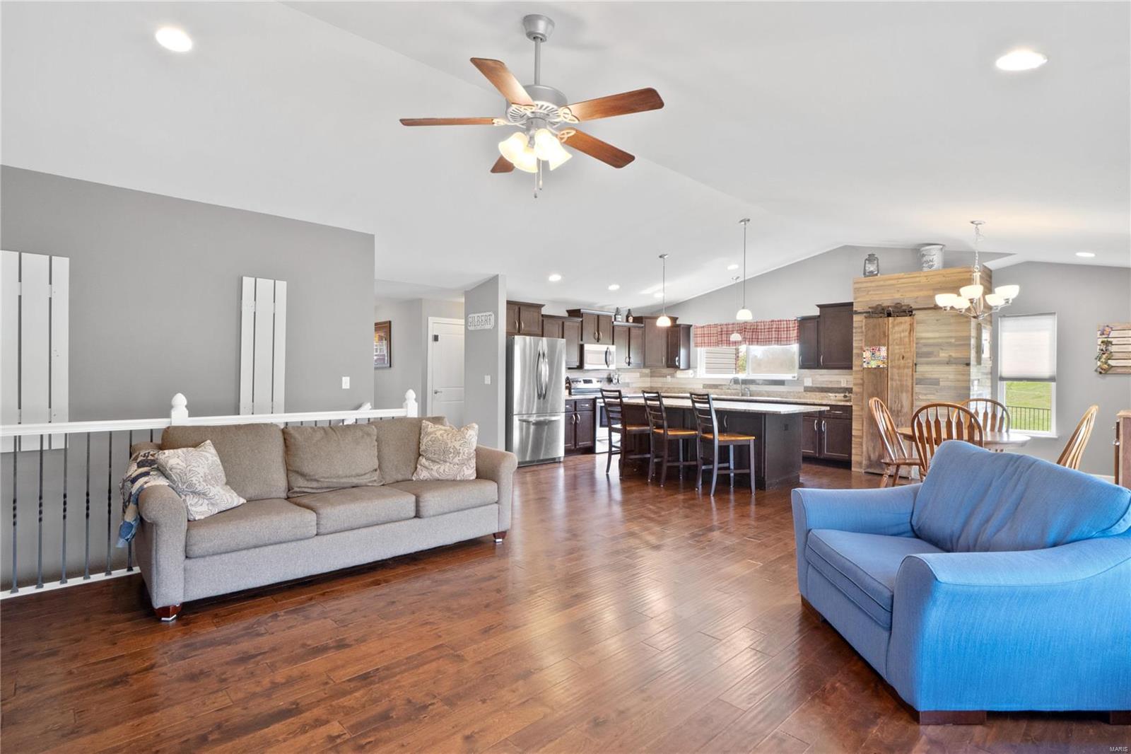 7085 Clayton Road Waterloo, IL 62298 - Photo 8 of 50