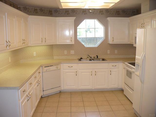 1744 Conifer Road Pensacola, FL 32514 - Photo 3 of 29 Gallery Image 3