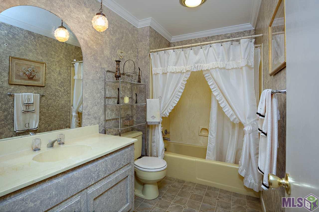 10283 Cal Road Baton Rouge, LA 70809 - Photo 17 of 26