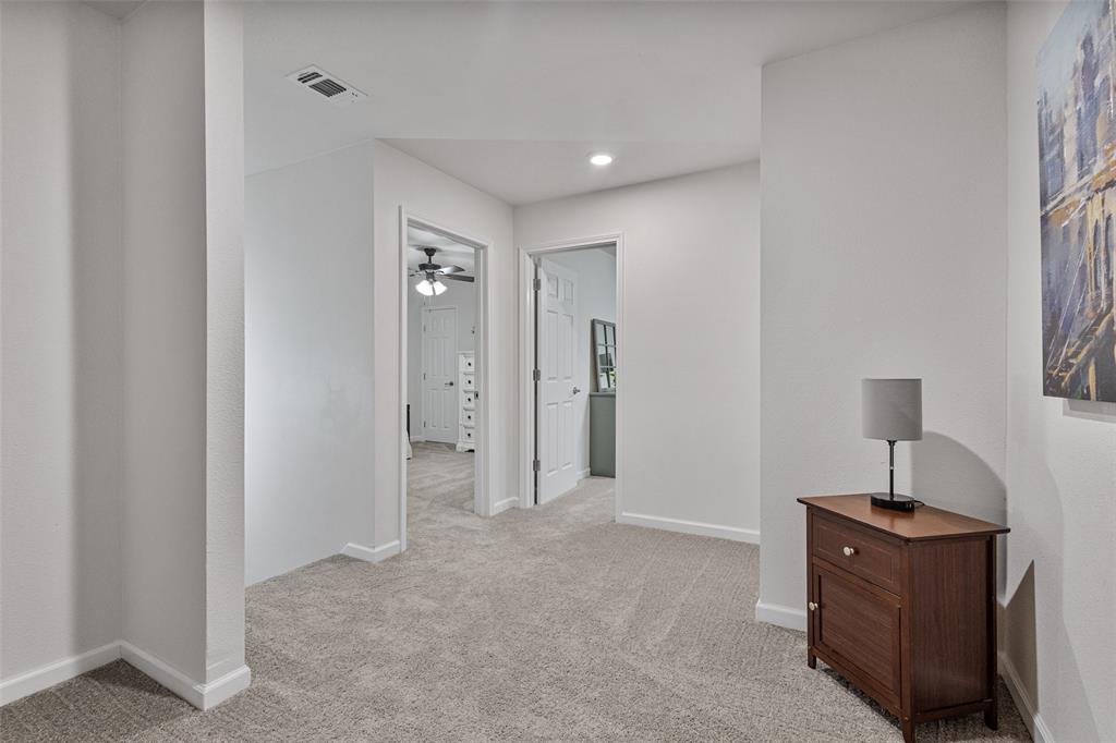 1009 North Barrett Avenue Denison, TX 75020 - Photo 24 of 38 a view of an empty room