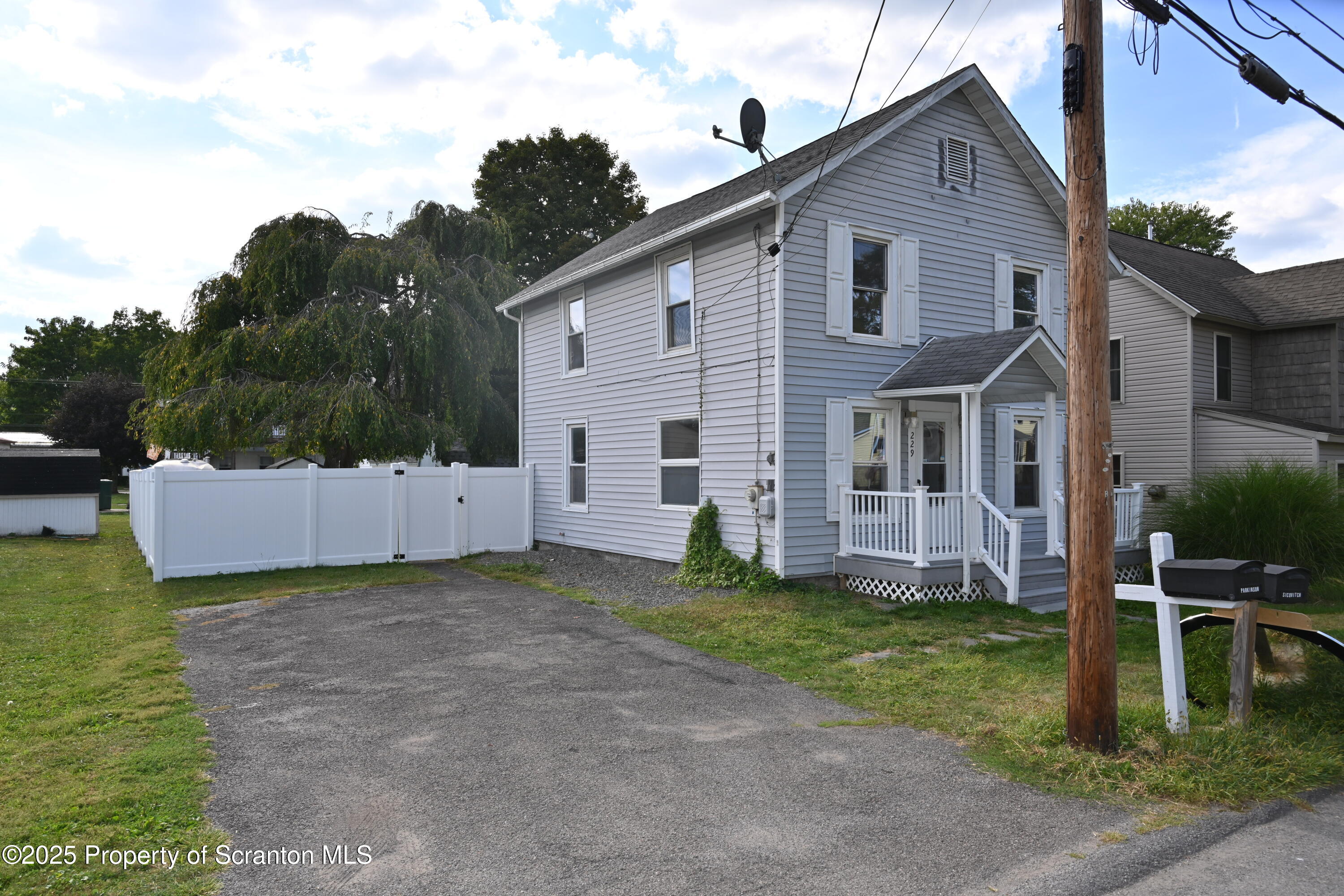 229 Franklin Street Great Bend, PA 18821 - Photo 15 of 28 DSC_1785