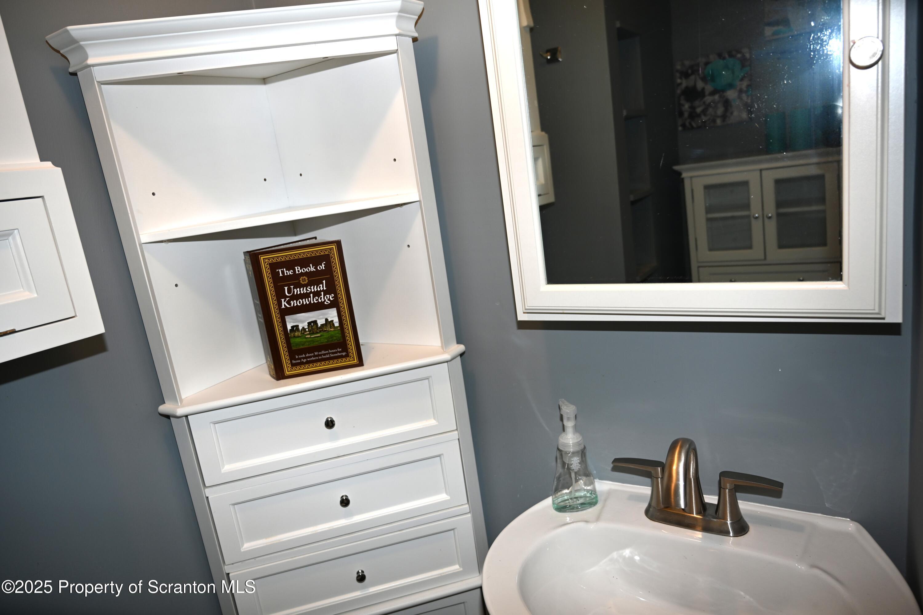 229 Franklin Street Great Bend, PA 18821 - Photo 7 of 28 DSC_1793